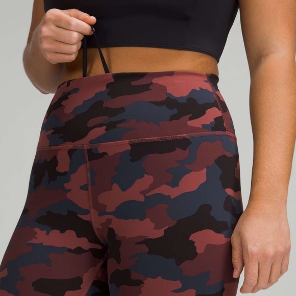 Lululemon Wunder Train High-Rise Tight 28"
Heritage 365 Camo Smoky Red Night Sea - Picture 6 of 6